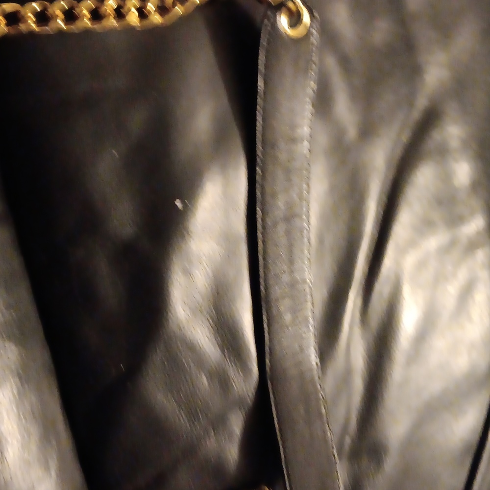 Handbag - Picture 2 of 3
